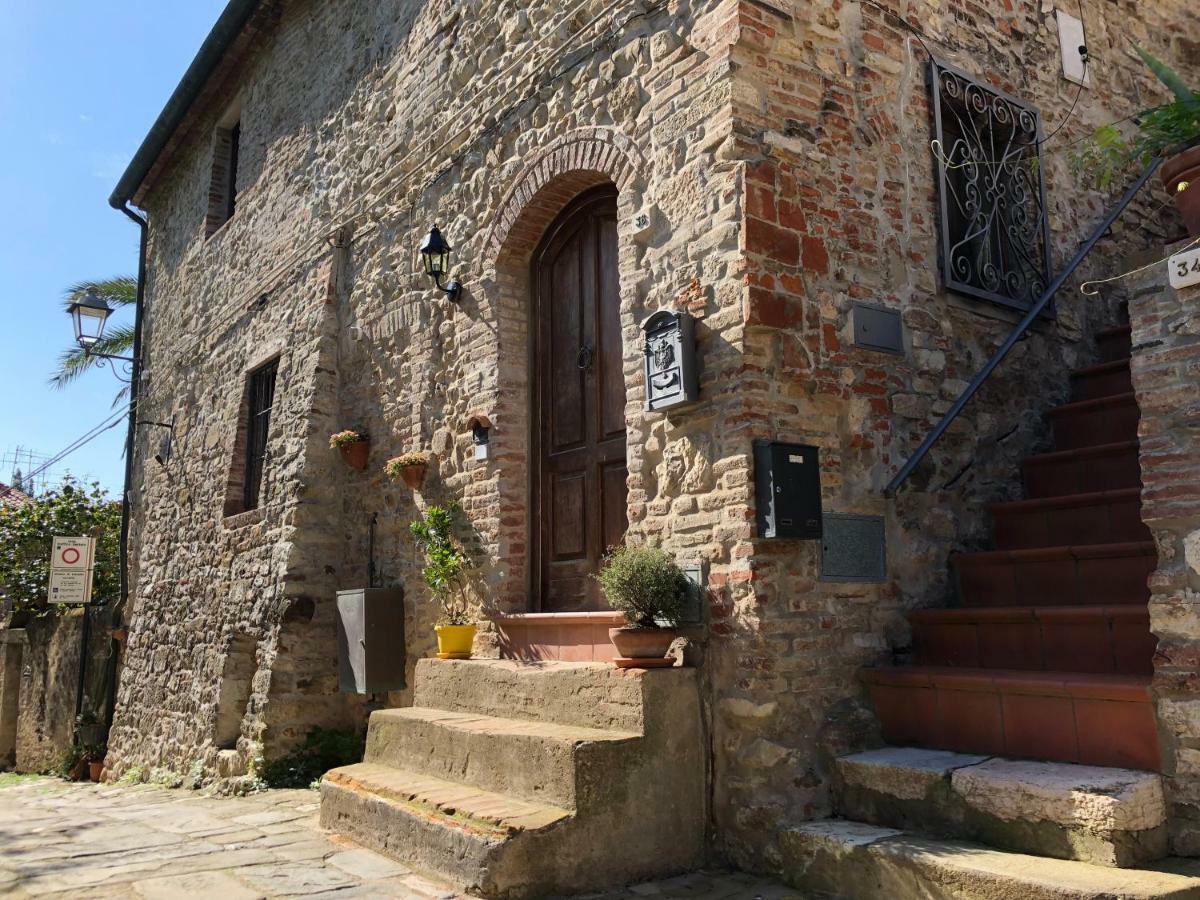 فيلا La Casa Nel Castello E Il Giardino Segreto سوفيريتو المظهر الخارجي الصورة